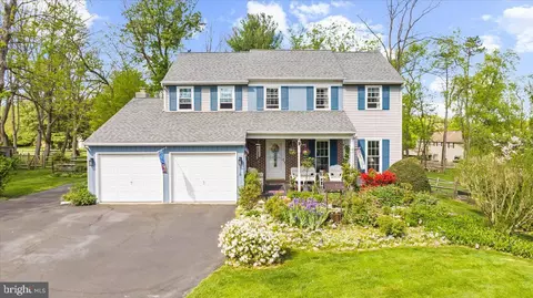 2918 Tanglewood Ln, Norristown, PA 19403
