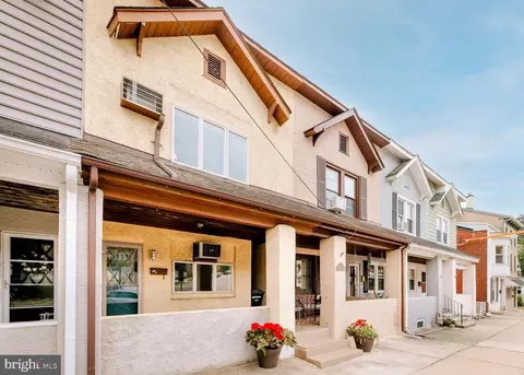 307 12 Spring Mill Ave, Conshohocken, PA 19428