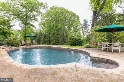 1435 Woodland Rd, Rydal, PA 19046