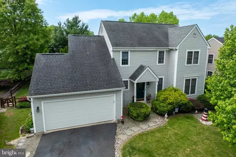 108 Bayberry Dr, Royersford, PA 19468