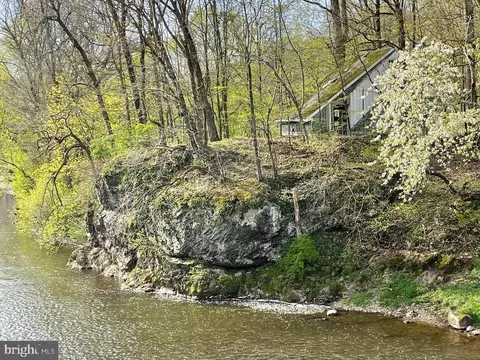 1946 Gravel Pike, Perkiomenville, PA 18074