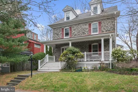 127 Woodside Ave, Narberth, PA 19072