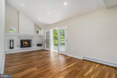 828 Evansburg Rd, Collegeville, PA 19426
