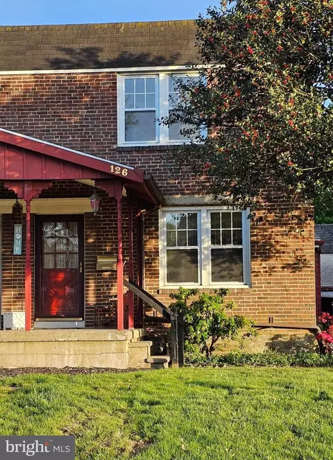 126 Earl Ln, Hatboro, PA 19040