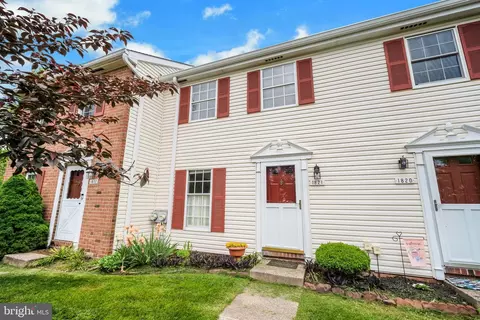 1821 Pennland Ct, Lansdale, PA 19446