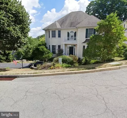 107 Merion Hill Ln, Conshohocken, PA 19428