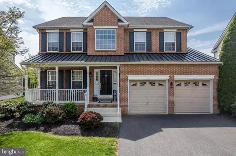 1112 Morgan Hill Dr, Pennsburg, PA 18073