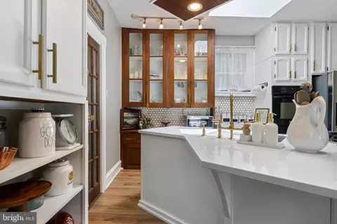 Kitchen - 313 Maple Ave, Wyncote, PA 19095 photo 3 of 5