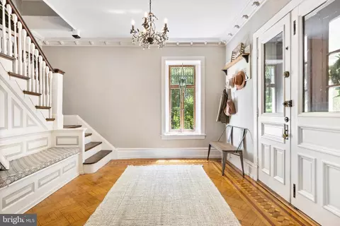 Entry Way - 313 Maple Ave, Wyncote, PA 19095 photo 3 of 12