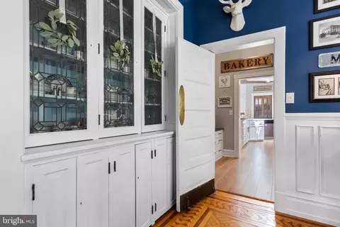 Entry Way - 313 Maple Ave, Wyncote, PA 19095 photo 6 of 12