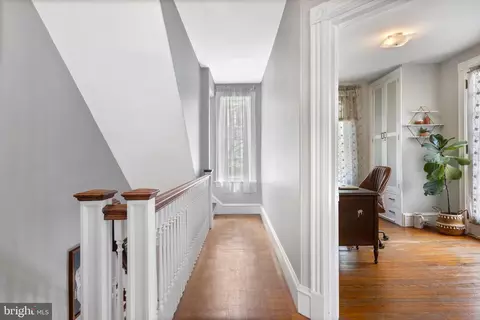 Entry Way - 313 Maple Ave, Wyncote, PA 19095 photo 9 of 12