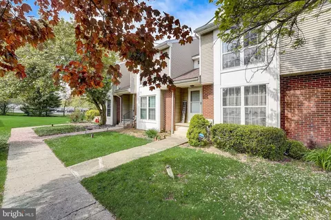 115 Teakwood Ct, Norristown, PA 19401