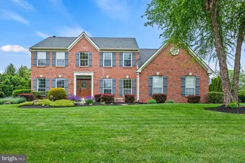 2269 Locust Dr, Lansdale, PA 19446