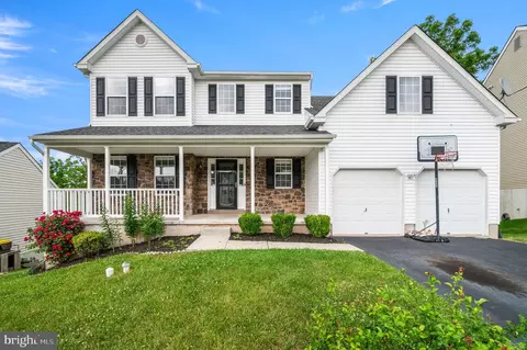 511 Brook Run Ter, Gilbertsville, PA 19525