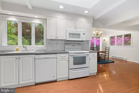 414 Sharon Dr, Wayne, PA 19087 photo 14