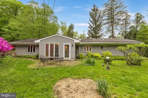 414 Sharon Dr, Wayne, PA 19087 photo 5