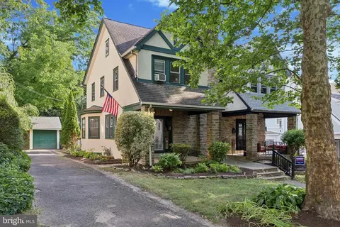 840 Elkins Ave, Elkins Park, PA 19027