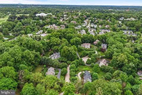View/Area - 600 Narcisi Ln, Wayne, PA 19087 photo 6 of 6