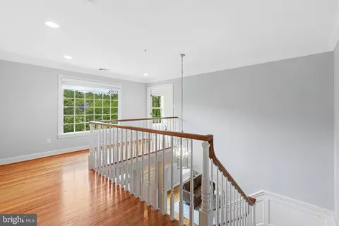 Entry Way - 600 Narcisi Ln, Wayne, PA 19087 photo 3 of 5