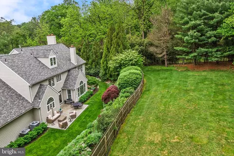Exterior - 600 Narcisi Ln, Wayne, PA 19087 photo 11 of 11