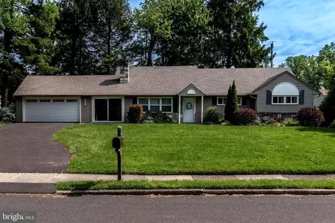 733 Llanfair Rd, Jenkintown, PA 19046