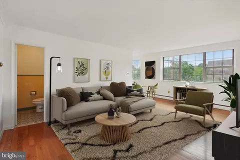 383 Lakeside Rd #308, Ardmore, PA 19003