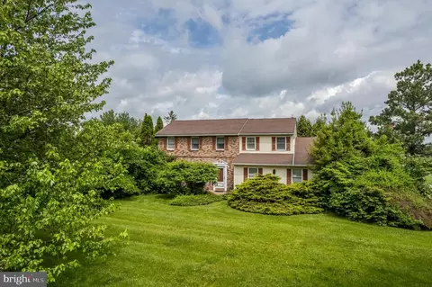 305 Bergey Rd, Telford, PA 18969
