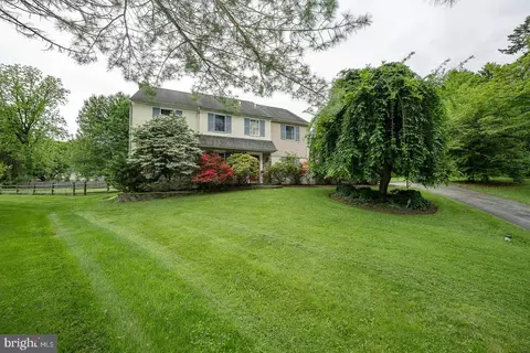 327 Rock Rd, Villanova, PA 19085