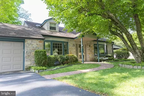 1062 Beverly Rd, Jenkintown, PA 19046