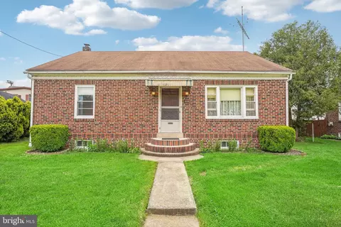 210 Glasgow St, Pottstown, PA 19464