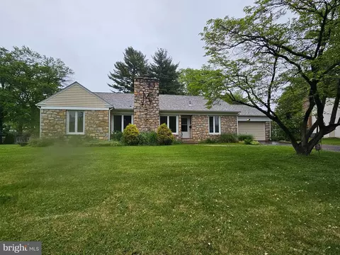 1053 W Mount Vernon St, Lansdale, PA 19446