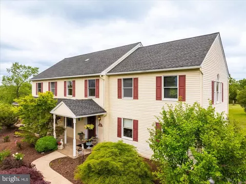 4818 Rainbow Ridge Circle Cir, Schwenksville, PA 19473