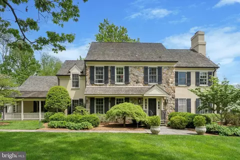 741 Hunt Ln, Flourtown, PA 19031