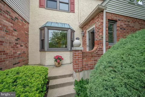 229 Stone Rdg #229, Jeffersonville, PA 19403