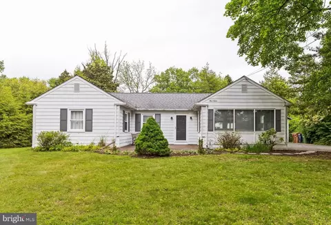 412 Meetinghouse, Maple Glen, PA 19002