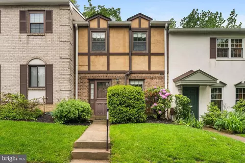 202 Glen Pl #202, Elkins Park, PA 19027 | 28 Photos - Movoto