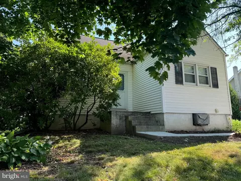 1041 E Main St, Lansdale, PA 19446