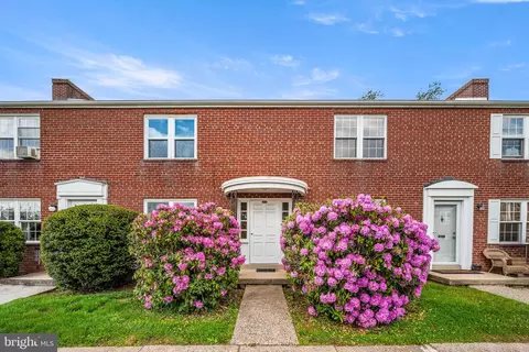 200 Maplewood Dr #CONDO D2, Pottstown, PA 19464