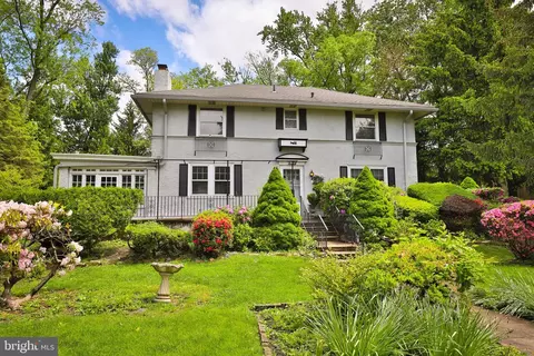 7 Armour Rd, Hatboro, PA 19040