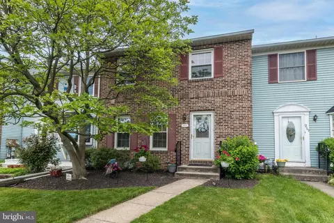 1273 Needham Cir, Hatfield, PA 19440