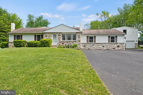 1011 Brinckman Rd, Pennsburg, PA 18073