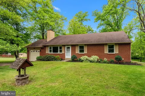 2382 Lenhart Rd, Colmar, PA 18915