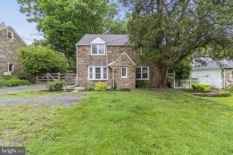 5 W Waverly Rd, Glenside, PA 19038