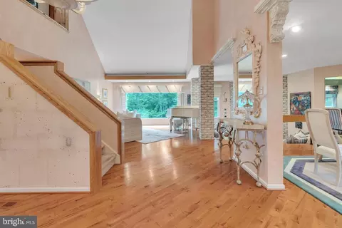 1940 Heritage Rd, Huntingdon Valley, PA 19006