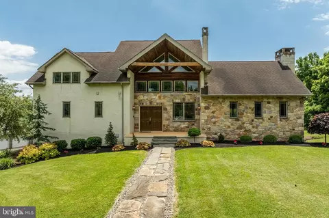 18 Grebe Rd, Schwenksville, PA 19473