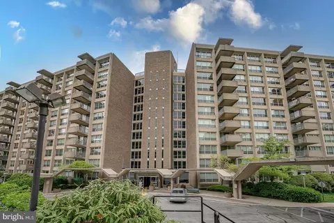 1001 City Ave #W-1102, Wynnewood, PA 19096
