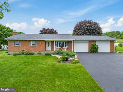 111 Himmelwright Rd, Barto, PA 19504