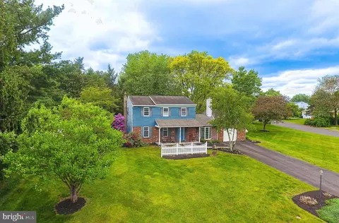 744 Scenic Dr, Harleysville, PA 19438