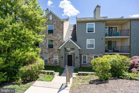 201 Deer Run, Norristown, PA 19403
