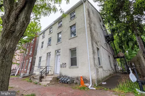 713 Swede St, Norristown, PA 19401